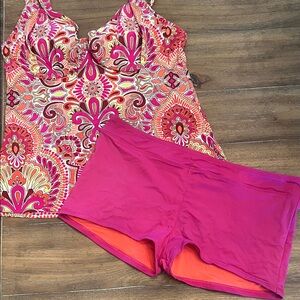 Title Nine Fuchsia and Orange Paisley Print Swimwear Top 38C. Bottoms XL.